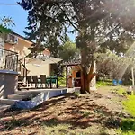 Family Vacation House Zive