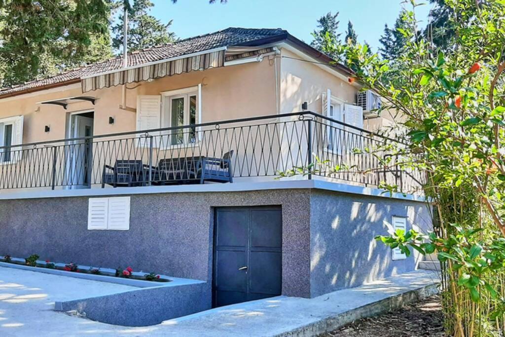 Family Vacation House Zive *